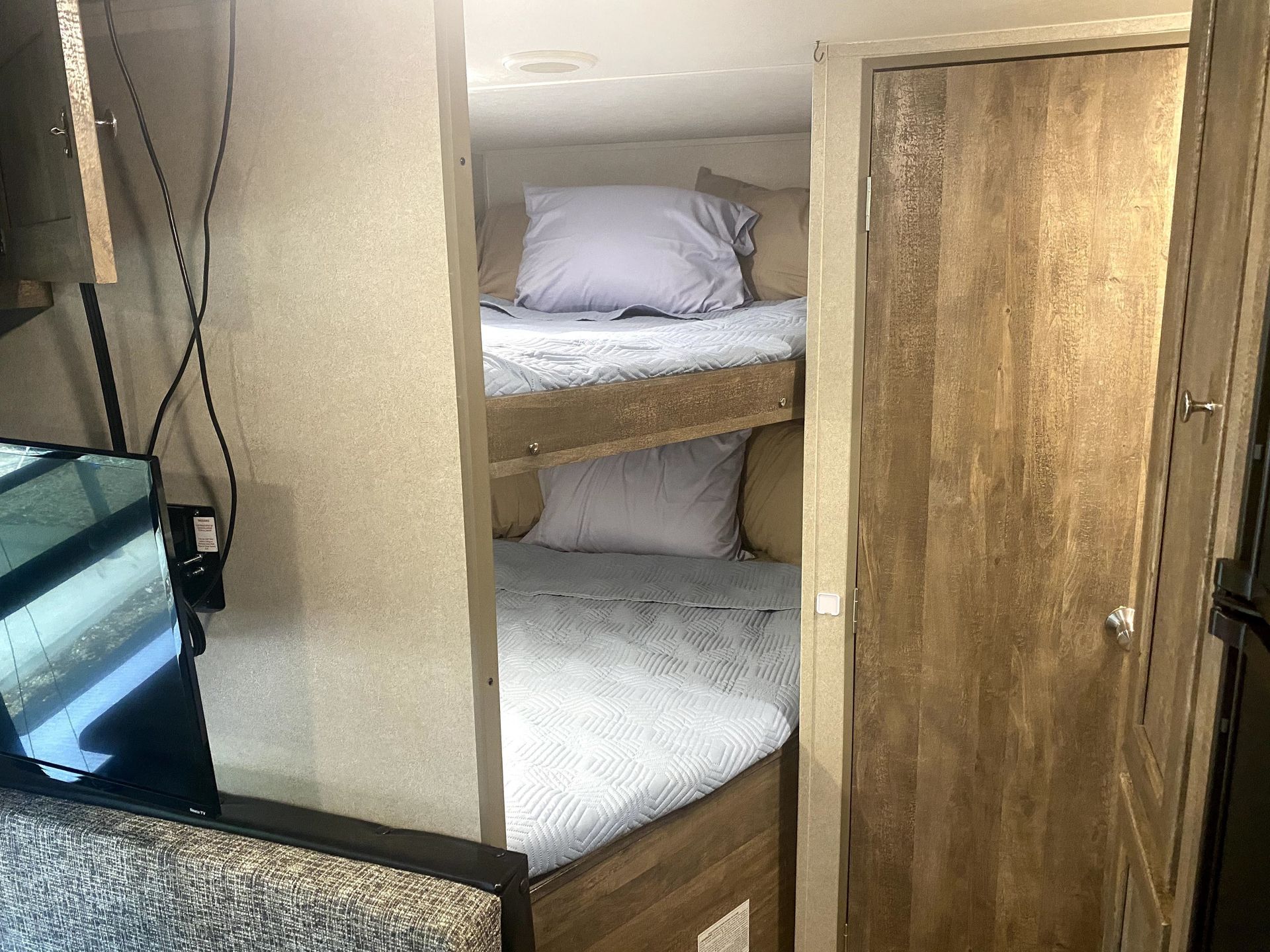 Photo 10 - 2019 Palomino Travel Trailer rental photo 12