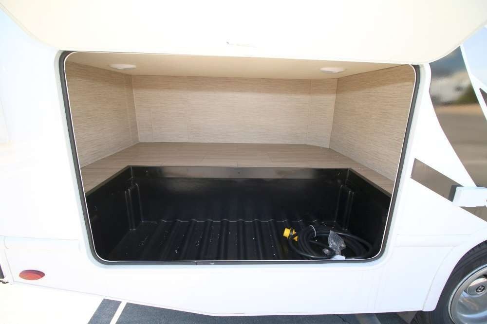 Photo 7 - 2022 Thor Class C Motorhome rental photo 9