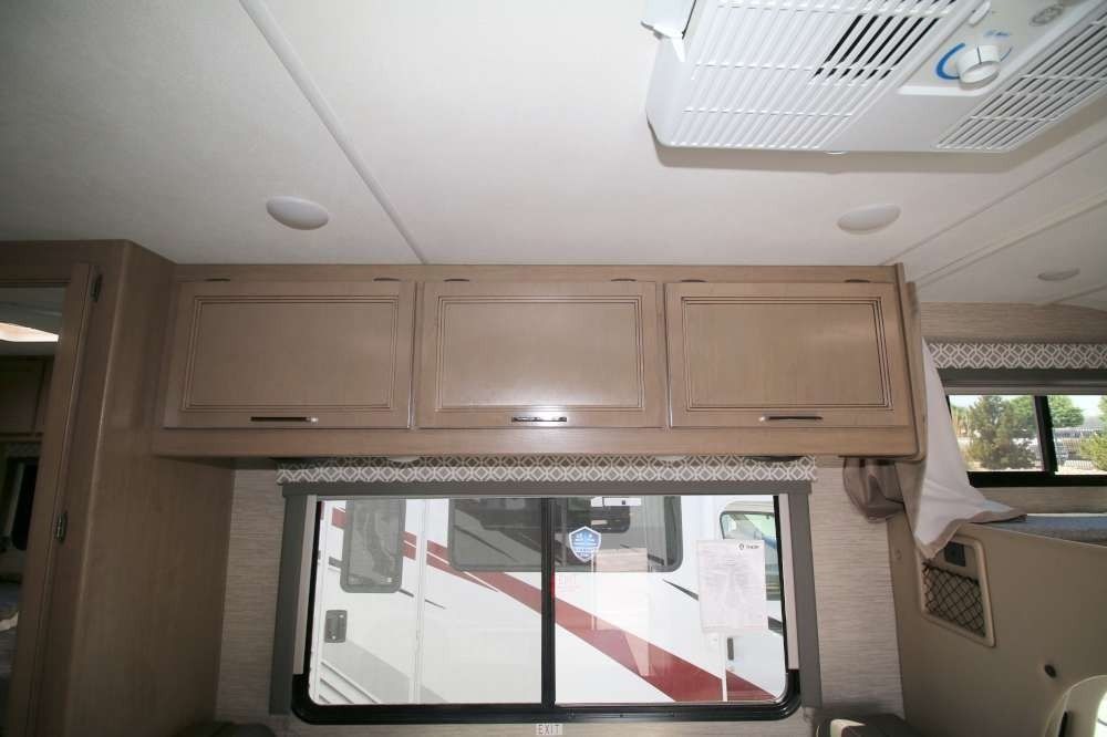 Photo 17 - 2022 Thor Class C Motorhome rental photo 19