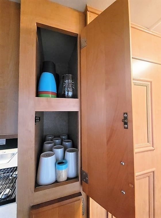Photo 10 - 2007 Thor Class A Motorhome rental photo 12