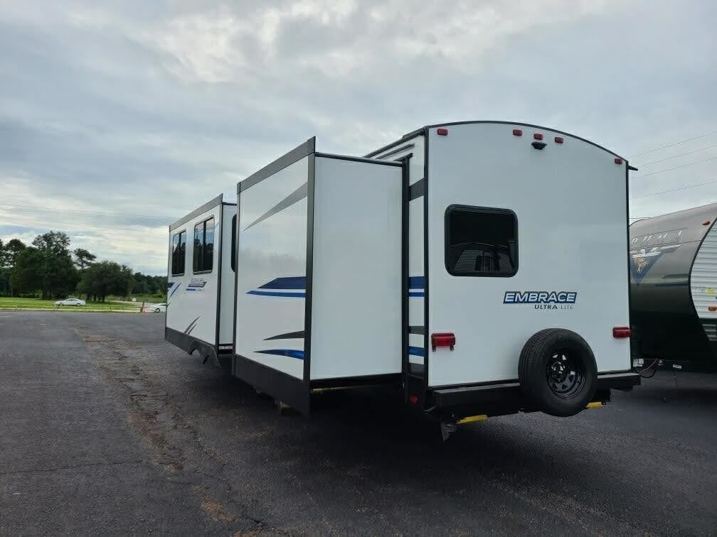 Photo 3 - 2021 Cruiser Rv Travel Trailer rental photo 16