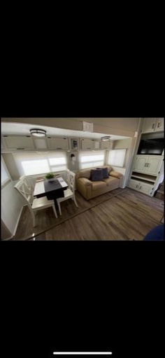 2004 Forest River Cardinal Fifth Wheel for rent in New River, AZ