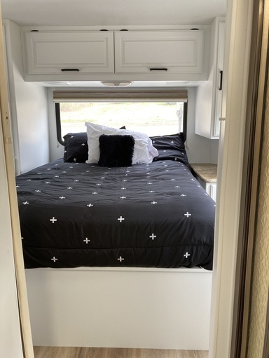 2010 Thor Motor Coach Four Winds 28A Class C Motorhome for rent in Newnan, GA