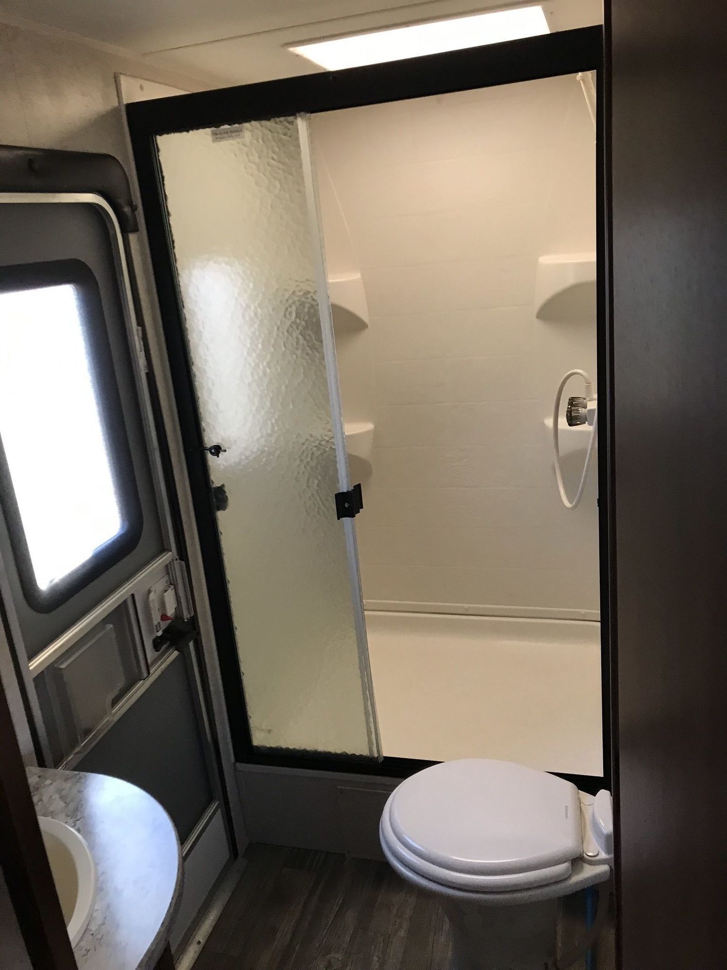 Photo 2 - 2016 HEART LAND Travel Trailer rental photo 4