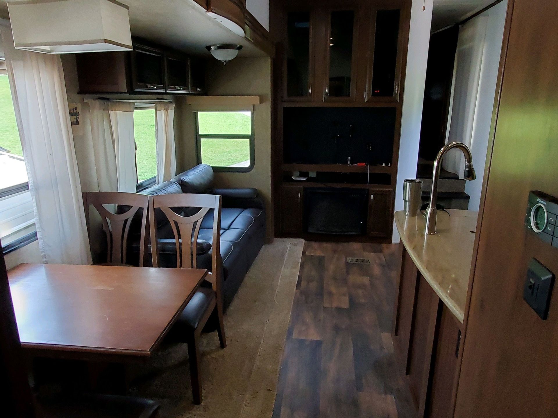 Photo 7 - 2017 Forest River Fifth Wheel rental photo 9