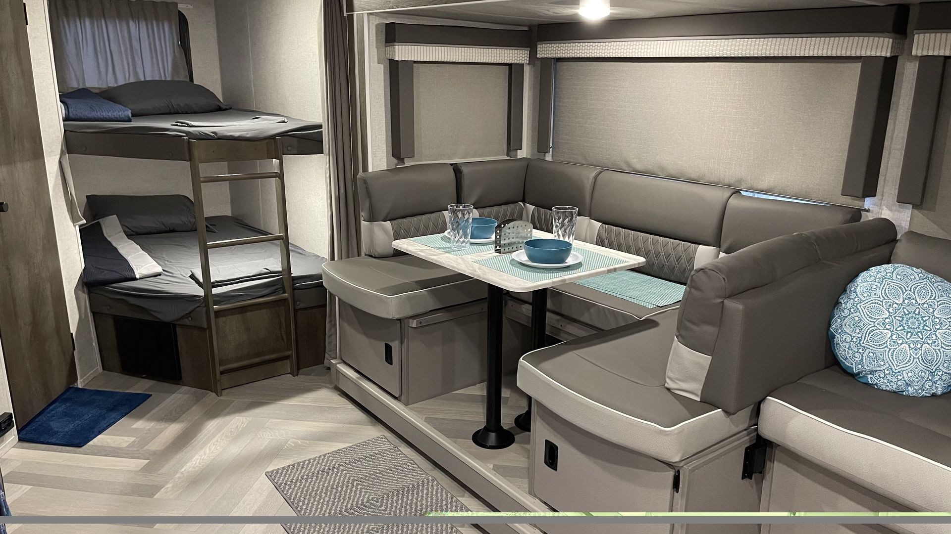 Photo 4 - 2021 Forest River Travel Trailer rental photo 17