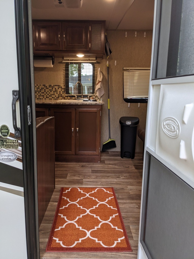 Photo 13 - 2017 Keystone Travel Trailer rental photo 14