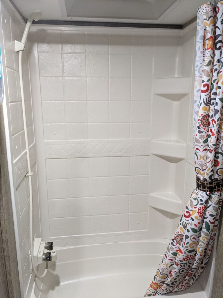 Photo 15 - 2017 Keystone Travel Trailer rental photo 16