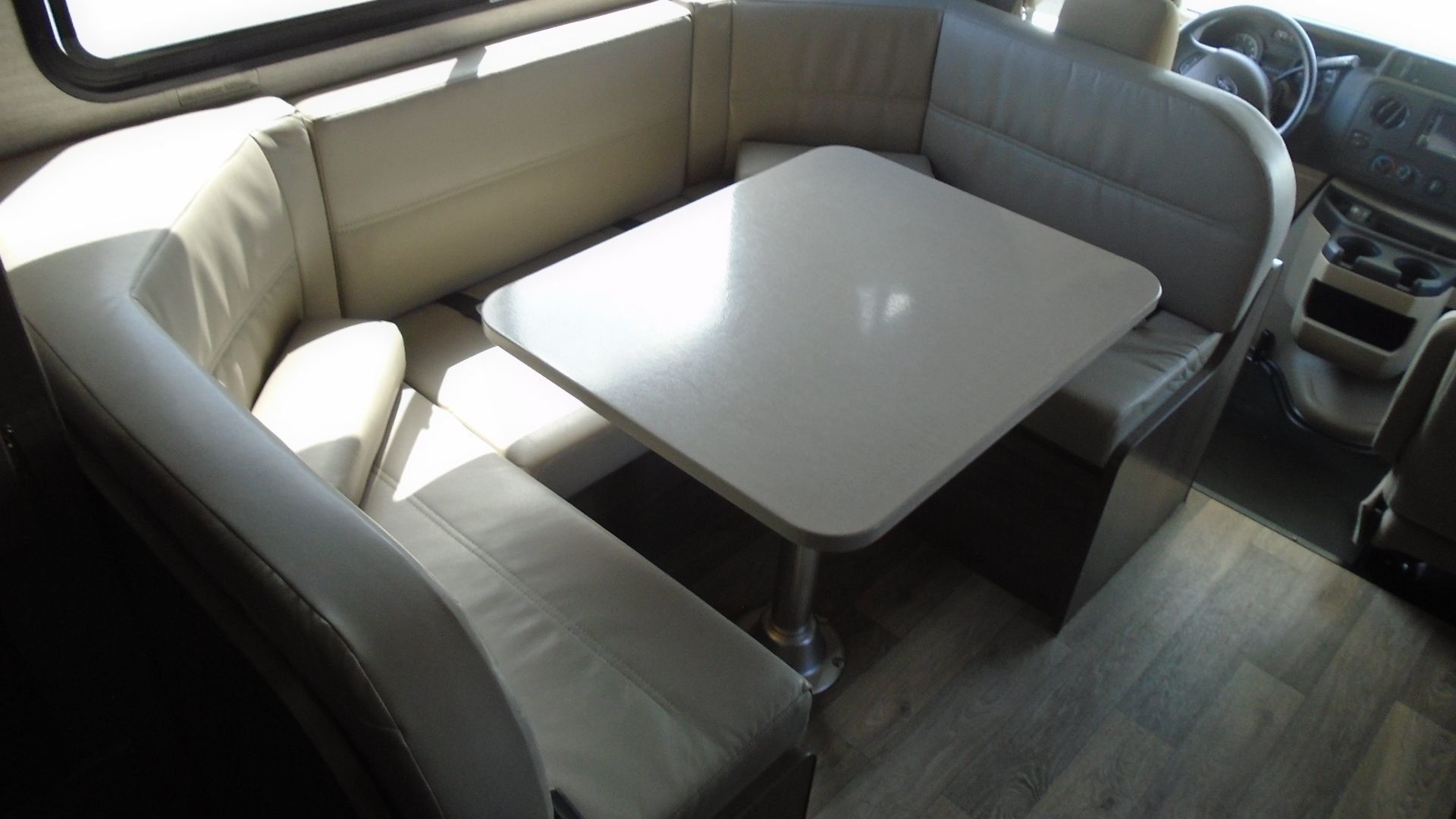 Photo 12 - 2020 Winnebago Class C Motorhome rental photo 14