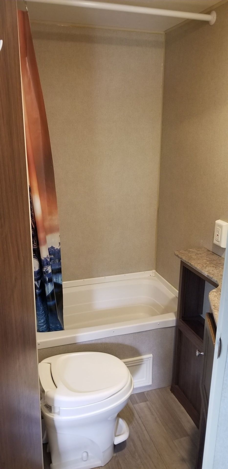 Photo 9 - 2017 Coleman Class C Motorhome rental photo 11