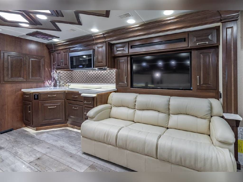 Photo 5 - 2017 Entegra Coach Class A Motorhome rental photo 7