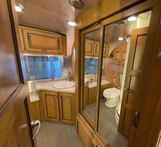 Photo 2 - 2019 Airstream Class B Motorhome rental photo 4