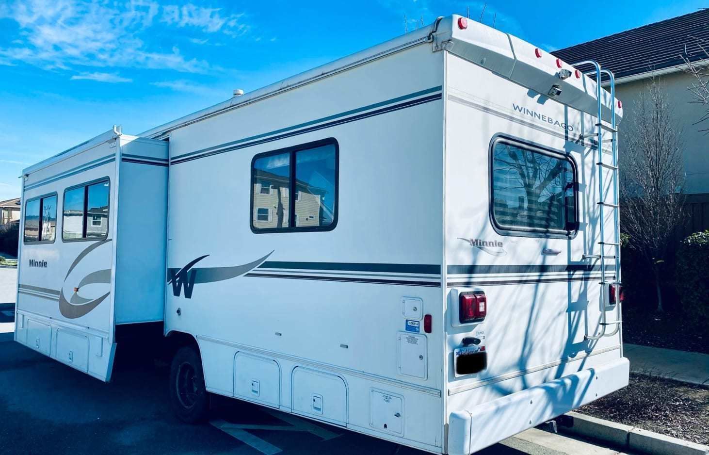 Photo 0 - 2005 Winnebago Class C Motorhome rental photo 7