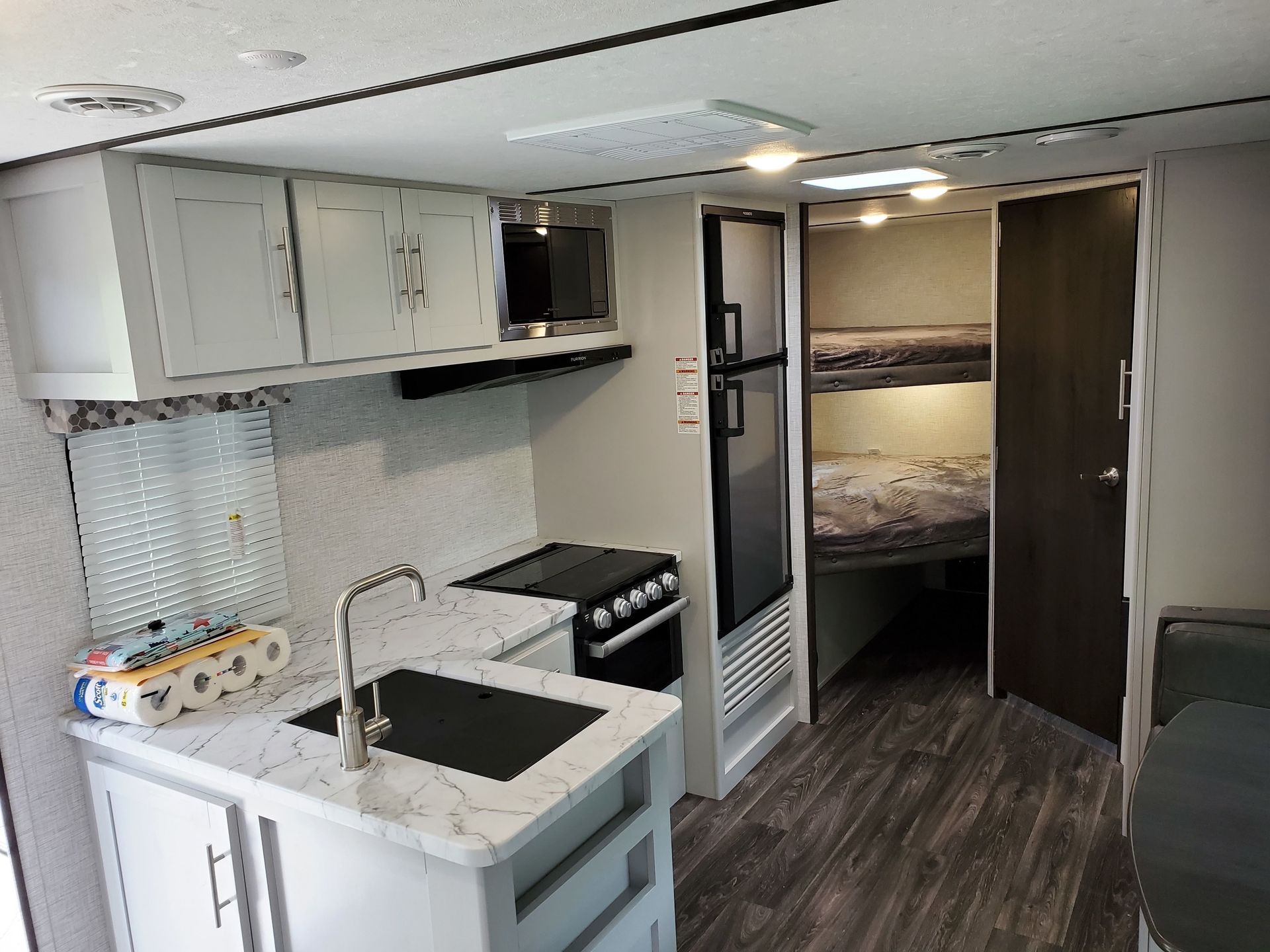 Photo 5 - 2021 Keystone Rv Travel Trailer rental photo 7
