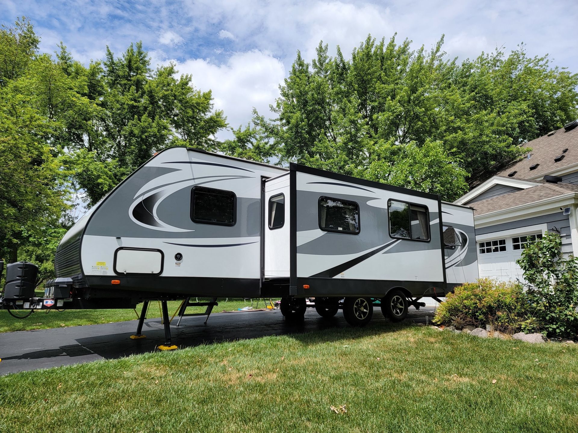 Photo 6 - 2018 Forest River Travel Trailer rental photo 8