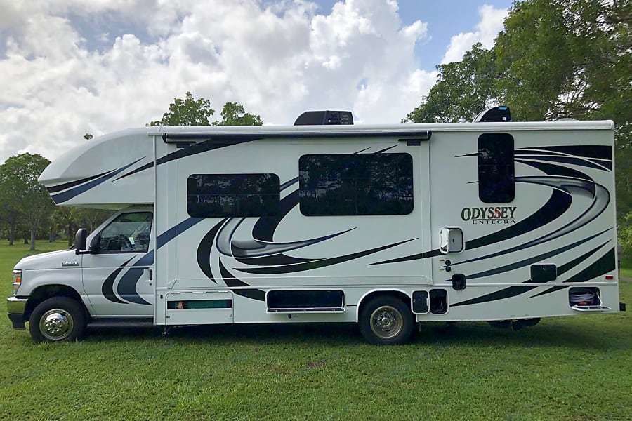 Photo 6 - 2021 Entegra Coach Class C Motorhome rental photo 8