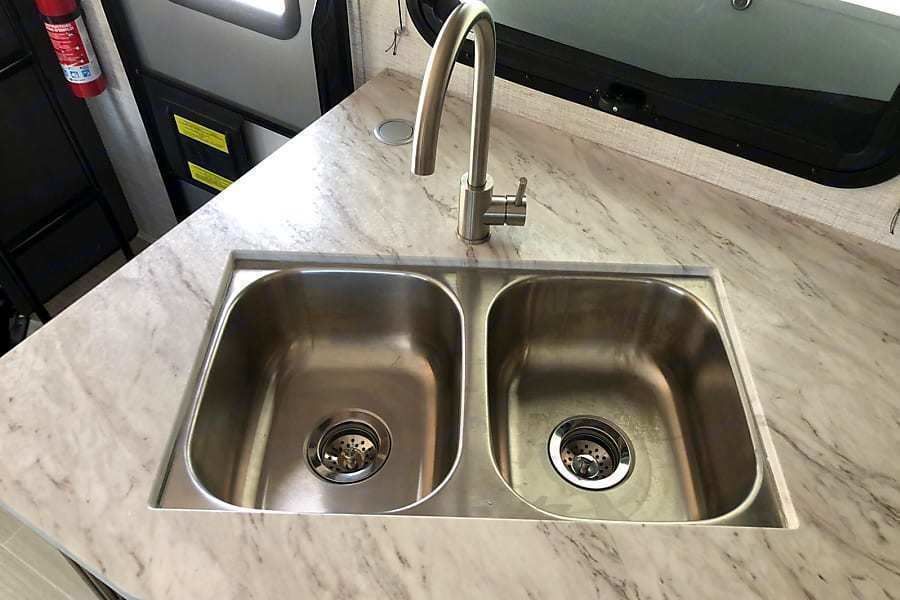 Photo 24 - 2021 Entegra Coach Class C Motorhome rental photo 26