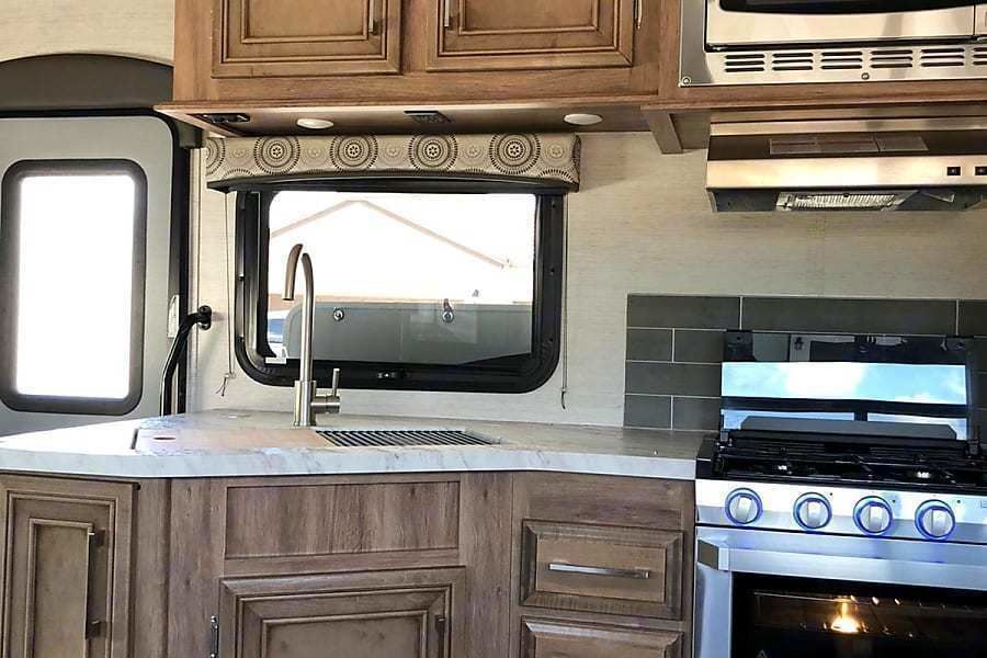 Photo 39 - 2021 Entegra Coach Class C Motorhome rental photo 41