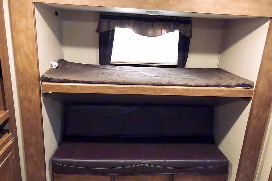 Photo 12 - 2017 Grand Design Travel Trailer rental photo 14