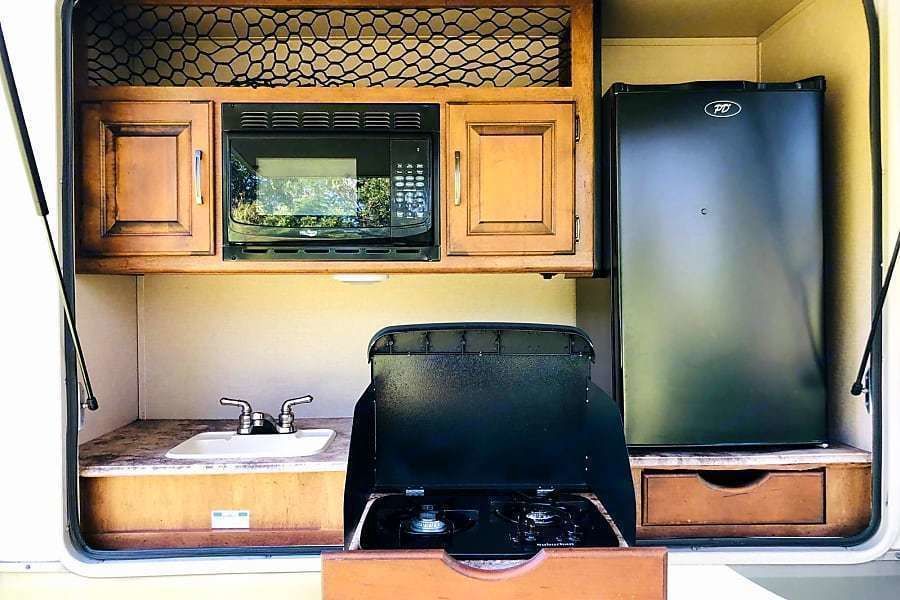 Photo 22 - 2017 Grand Design Travel Trailer rental photo 24