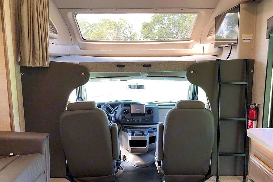 Photo 19 - 2021 Entegra Coach Class C Motorhome rental photo 21