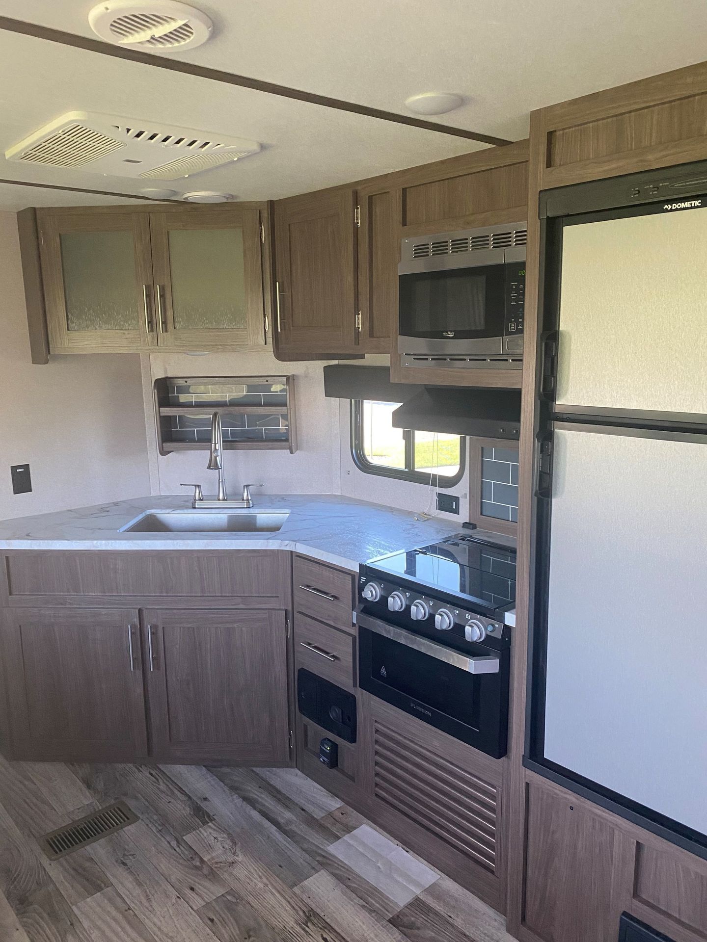 Photo 5 - 2019 Keystone Travel Trailer rental photo 7
