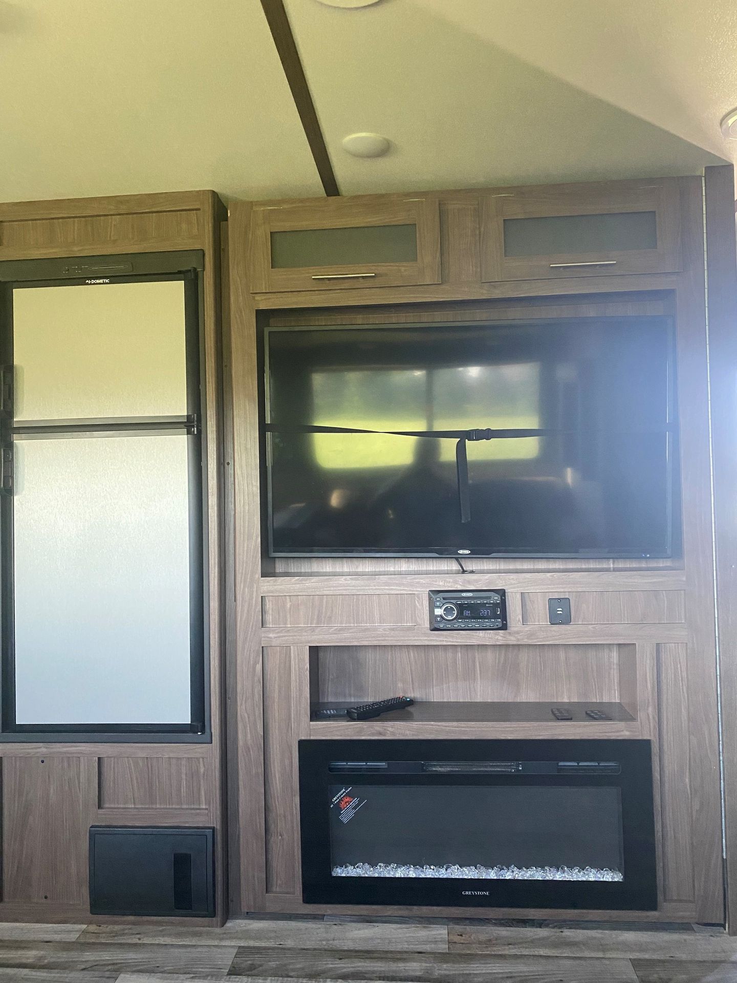 Photo 6 - 2019 Keystone Travel Trailer rental photo 8