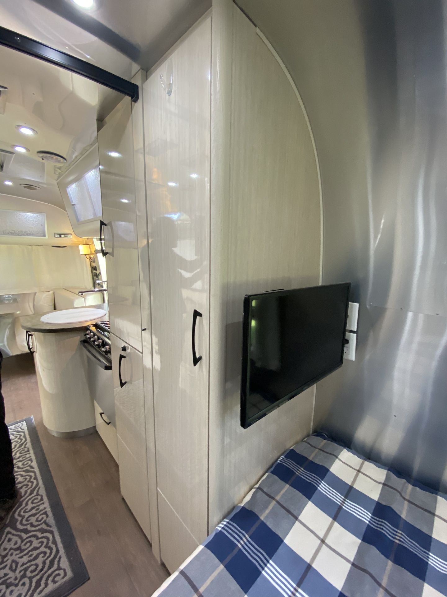 Photo 6 - 2016 Airstream Travel Trailer rental photo 8