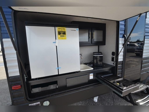 2021 Forest River Cherokee Limited 294BH Travel Trailer for rent in Wilmington, OH
