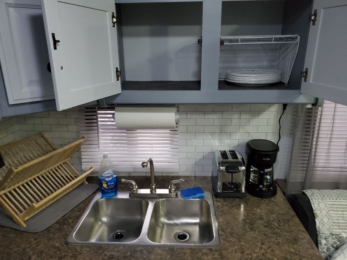Photo 27 - 2012 Fleetwood Class C Motorhome rental photo 29