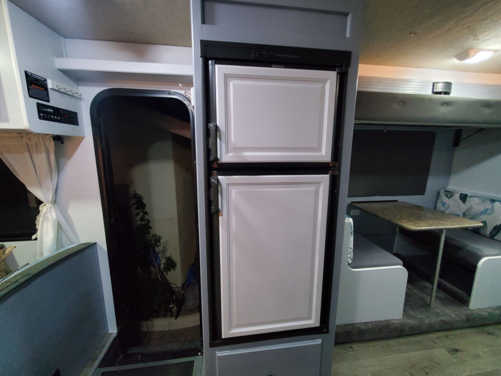 Photo 34 - 2012 Fleetwood Class C Motorhome rental photo 36