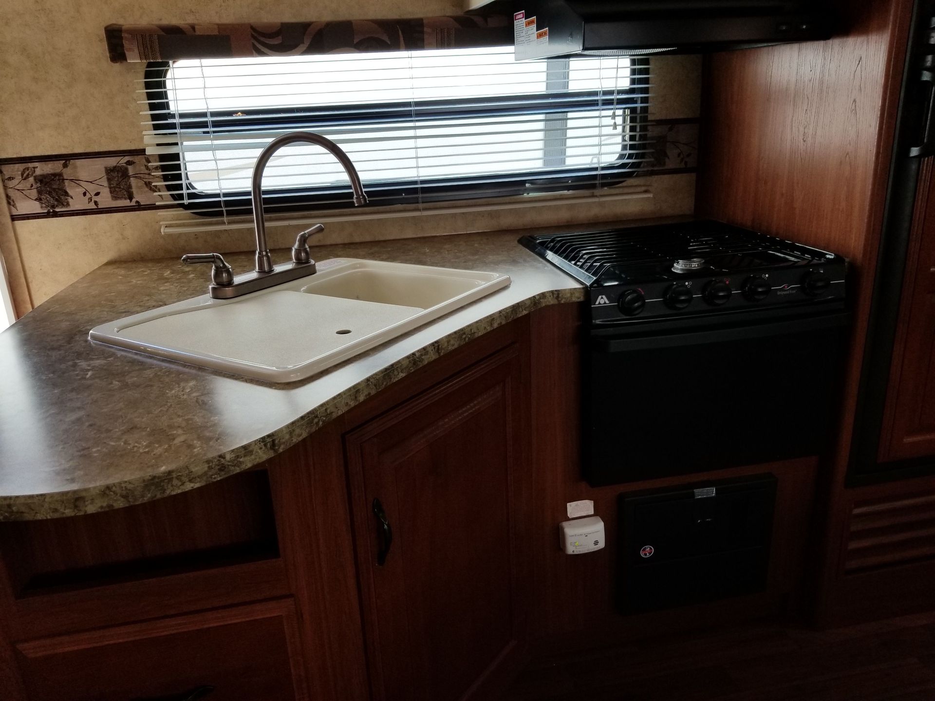 Photo 8 - 2010 Keystone Travel Trailer rental photo 10