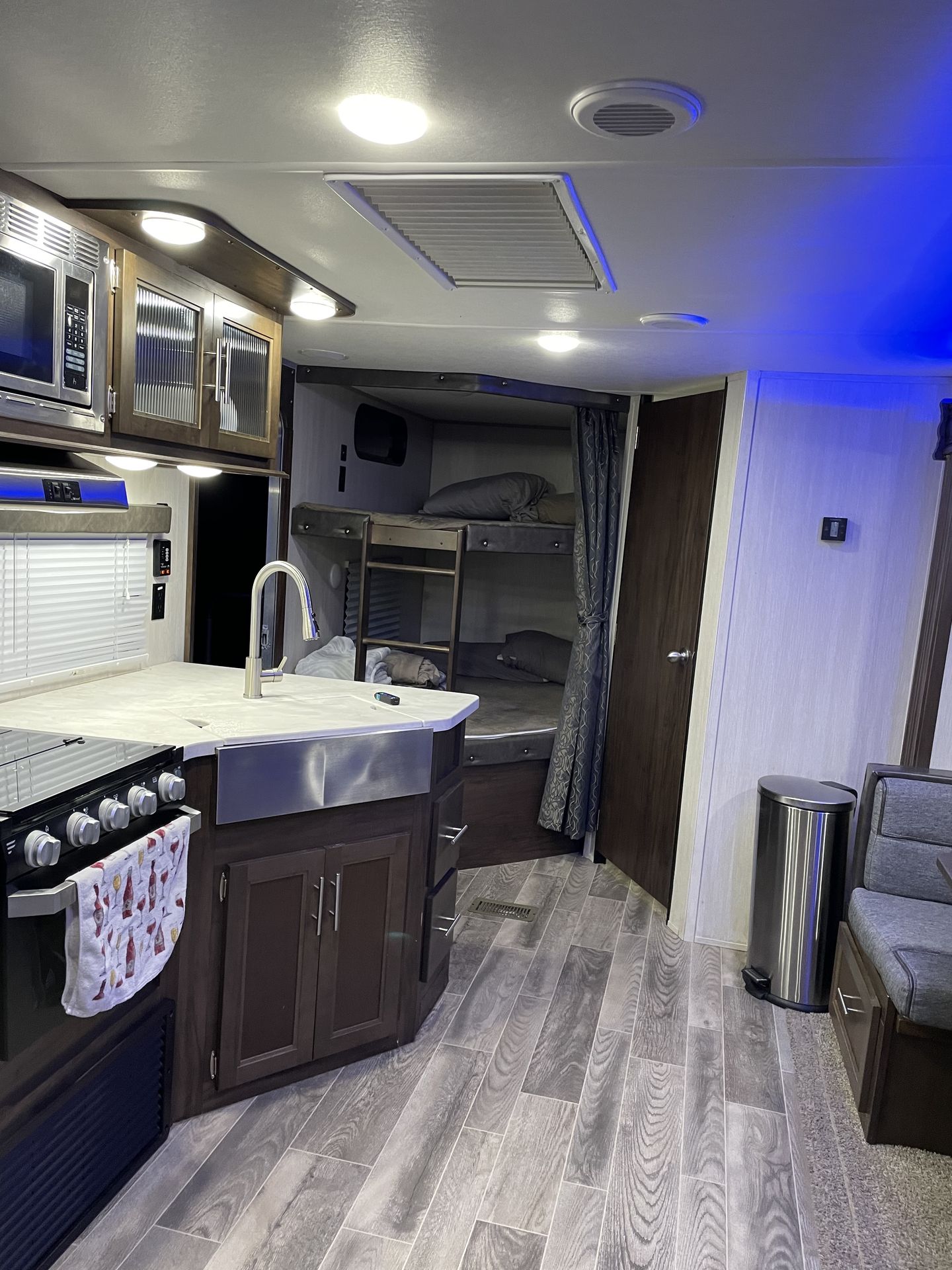 Photo 6 - 2019 Cherokee Travel Trailer rental photo 8