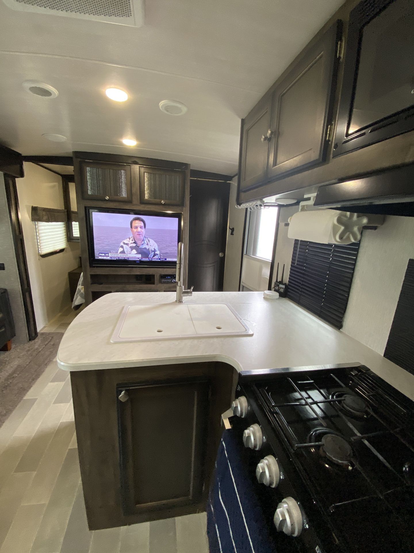 Photo 4 - 2023 Jayco White Hawk Travel Trailer rental photo 22