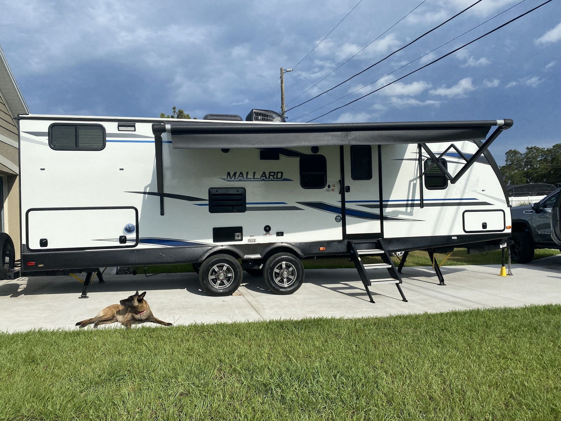 Photo 5 - 2023 Jayco White Hawk Travel Trailer rental photo 29