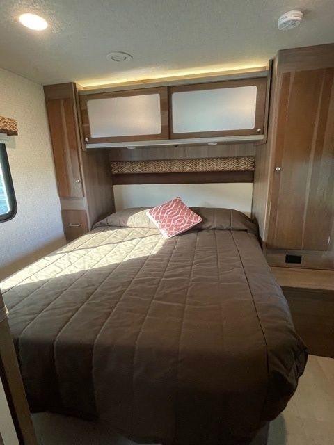 Photo 6 - 2015 Itasca Class A Motorhome rental photo 8