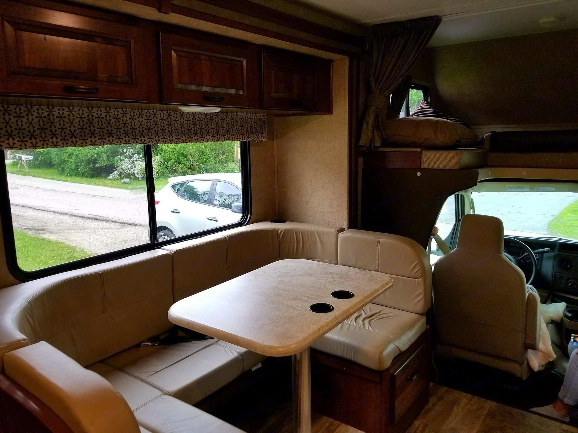 Photo 7 - 2017 Forest River Class C Motorhome rental photo 9