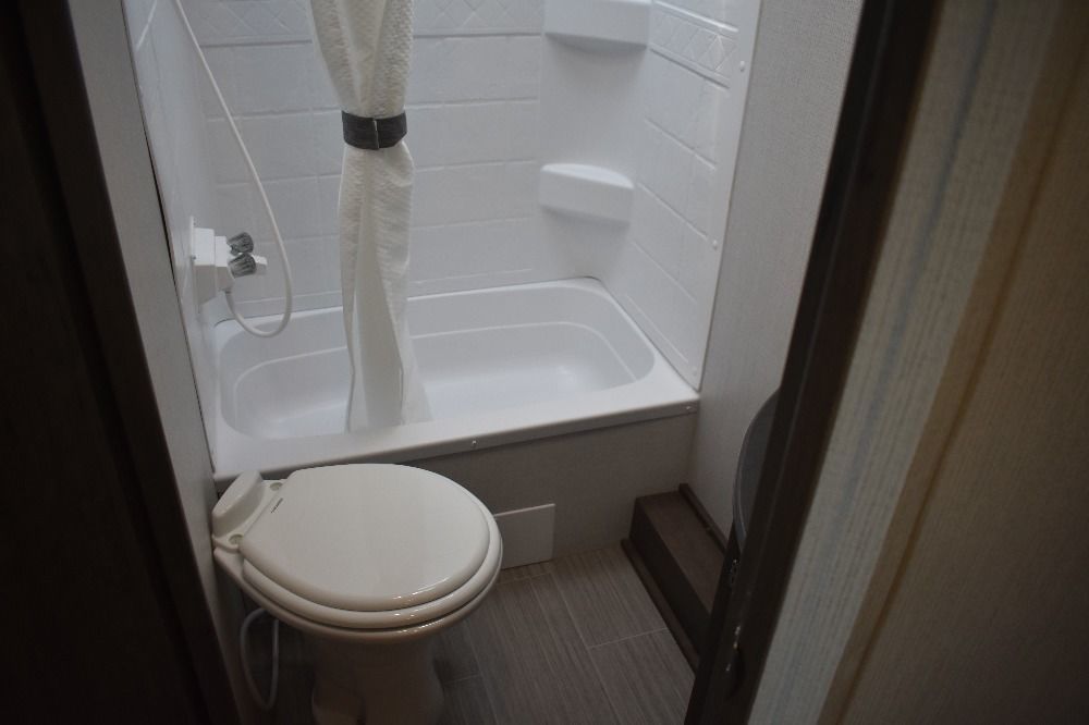 Photo 19 - 2021 Keystone Rv Travel Trailer rental photo 21