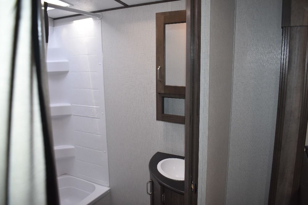 Photo 20 - 2021 Keystone Rv Travel Trailer rental photo 22