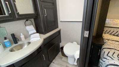 Photo 20 - 2022 Entegra Coach Class A Motorhome rental photo 22