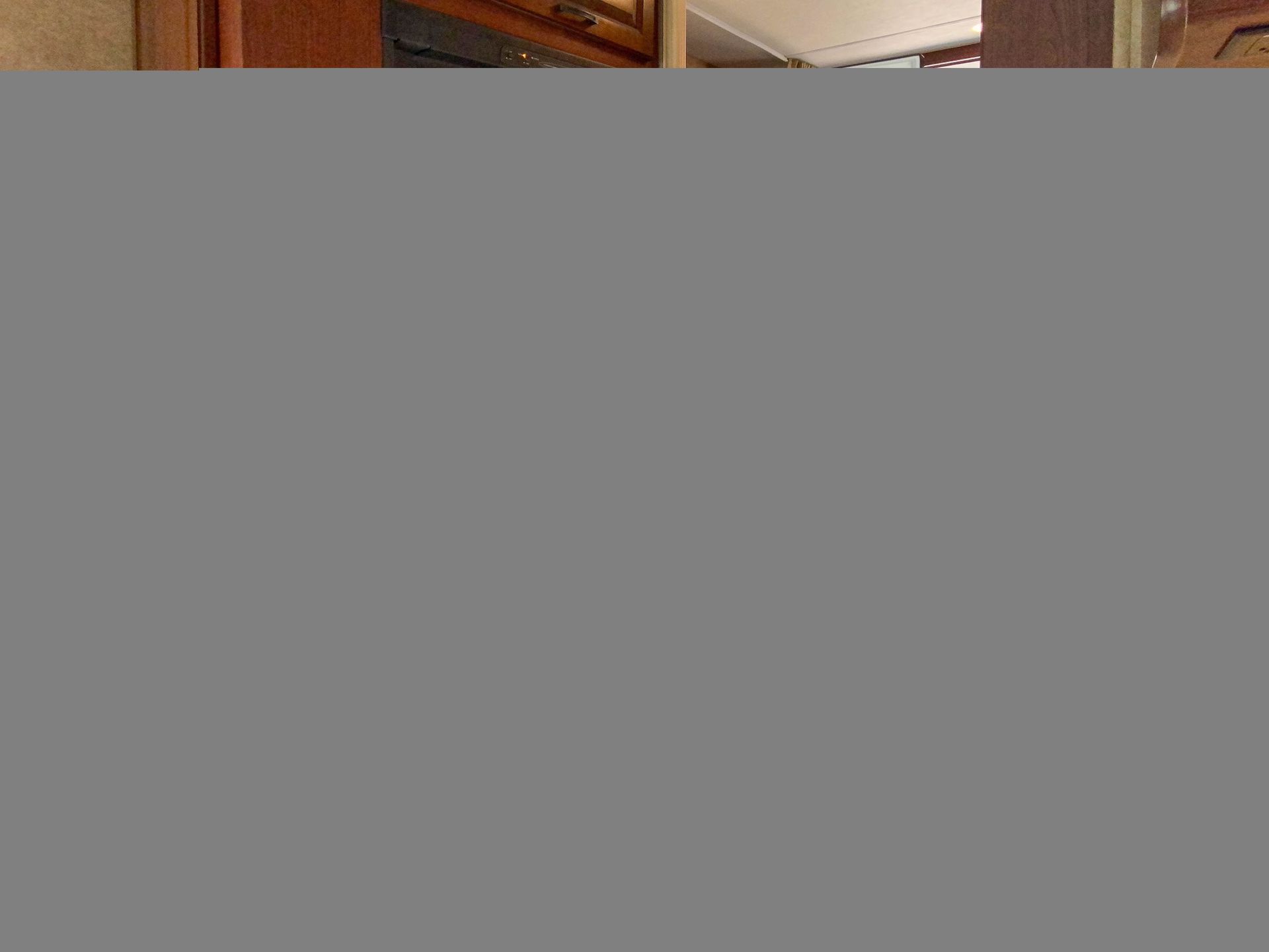 Photo 22 - 2015 Forest River Class C Motorhome rental photo 23