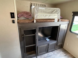 Photo 13 thumbnail 14