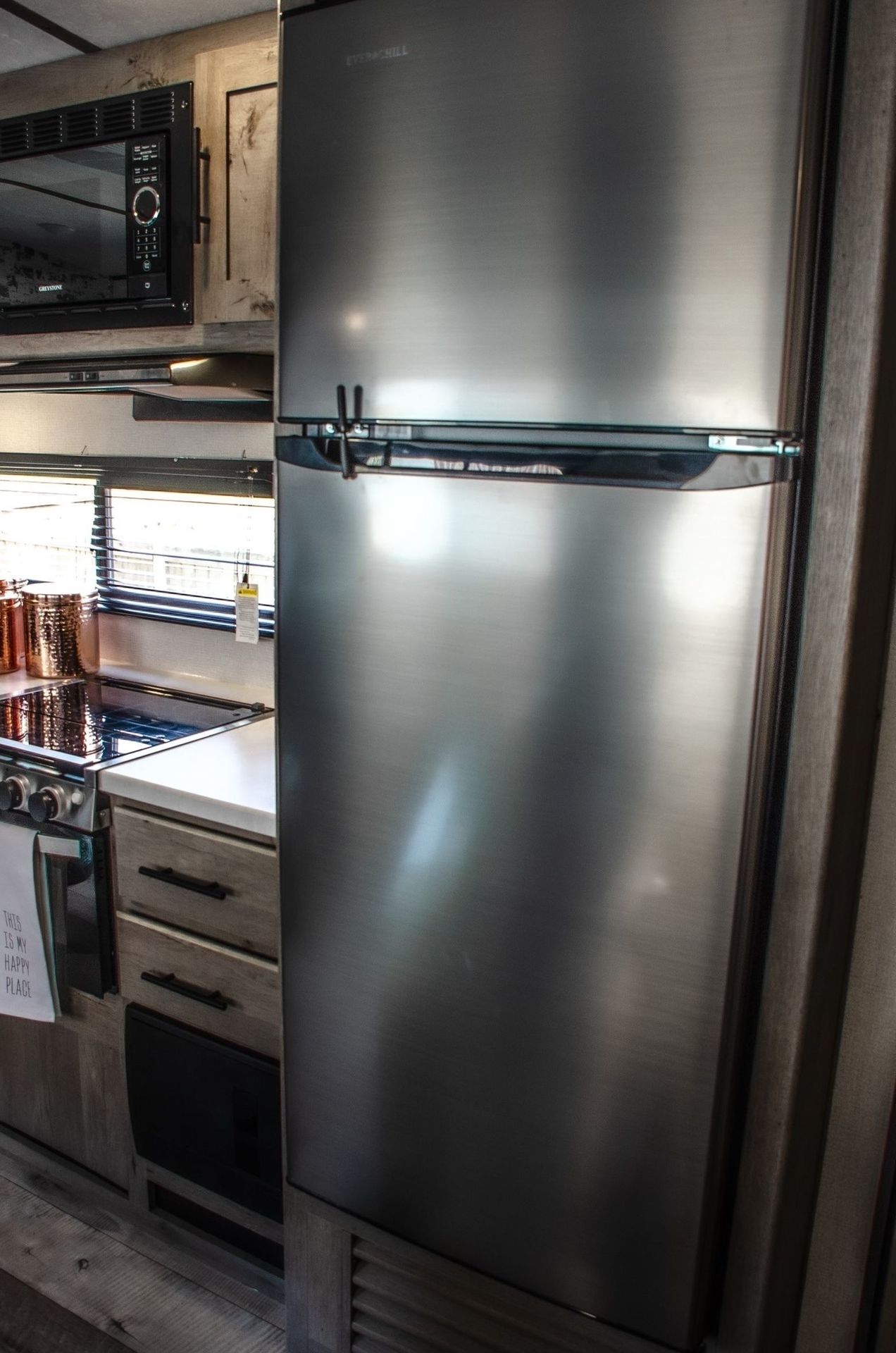 Photo 2 - 2021 Keystone Rv Travel Trailer rental photo 4