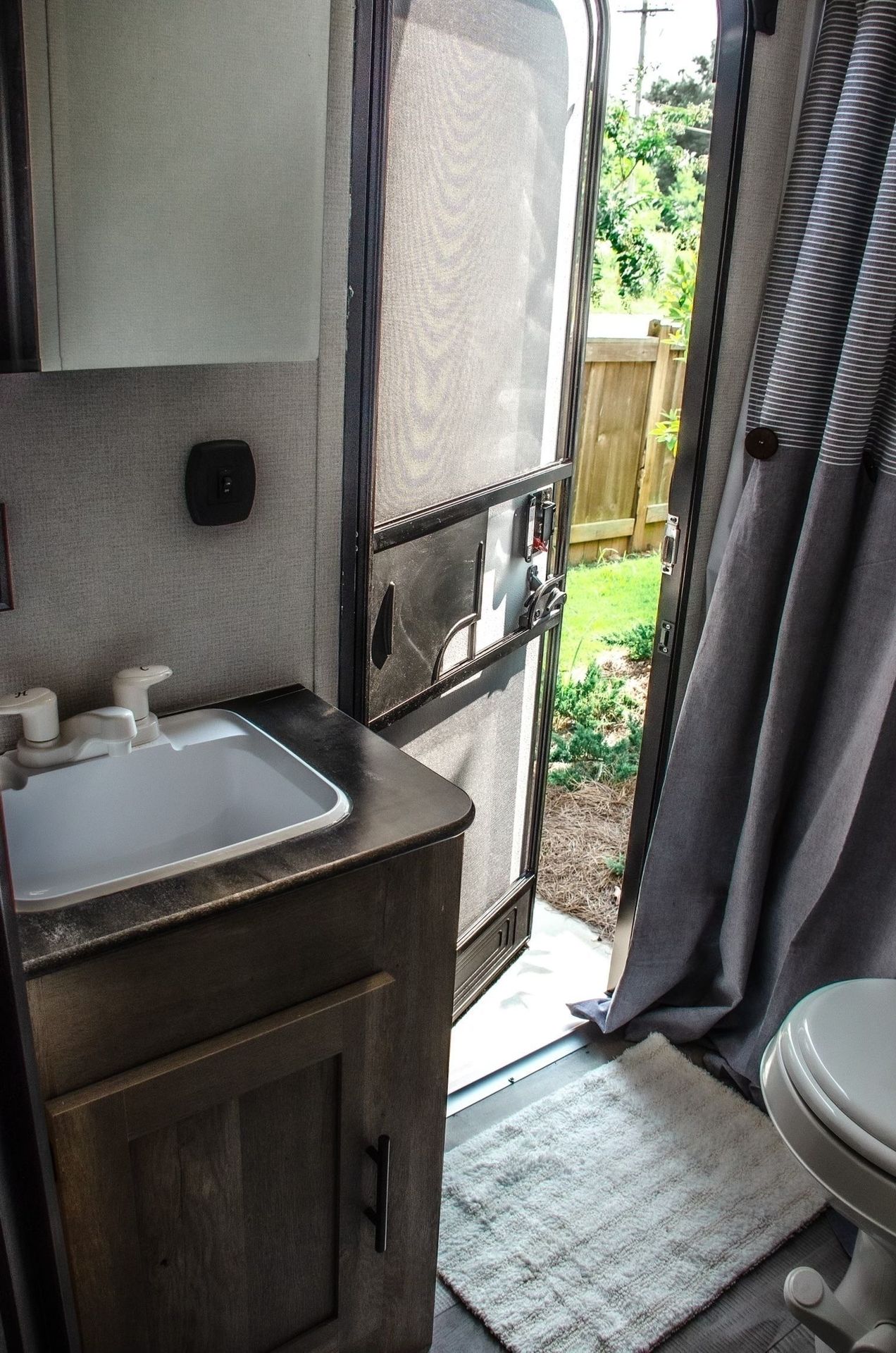 Photo 27 - 2021 Keystone Rv Travel Trailer rental photo 29