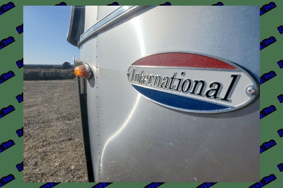 Photo 9 - 2018 Airstream Travel Trailer rental photo 11