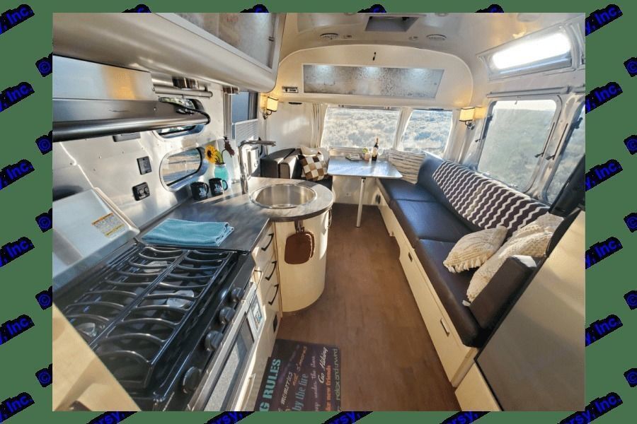 Photo 10 - 2018 Airstream Travel Trailer rental photo 12