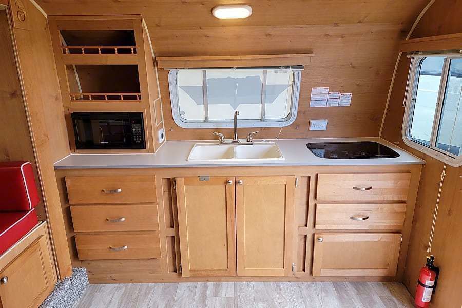 Photo 7 - 2017 Riverside Rv Travel Trailer rental photo 9