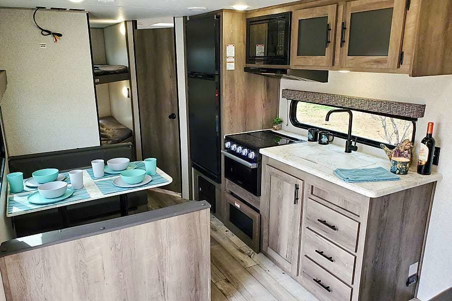 Photo 7 - 2021 Sportsmen Travel Trailer rental photo 9