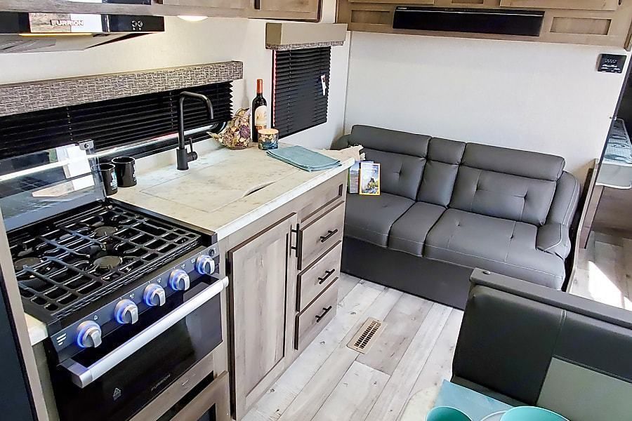 Photo 12 - 2021 Sportsmen Travel Trailer rental photo 14