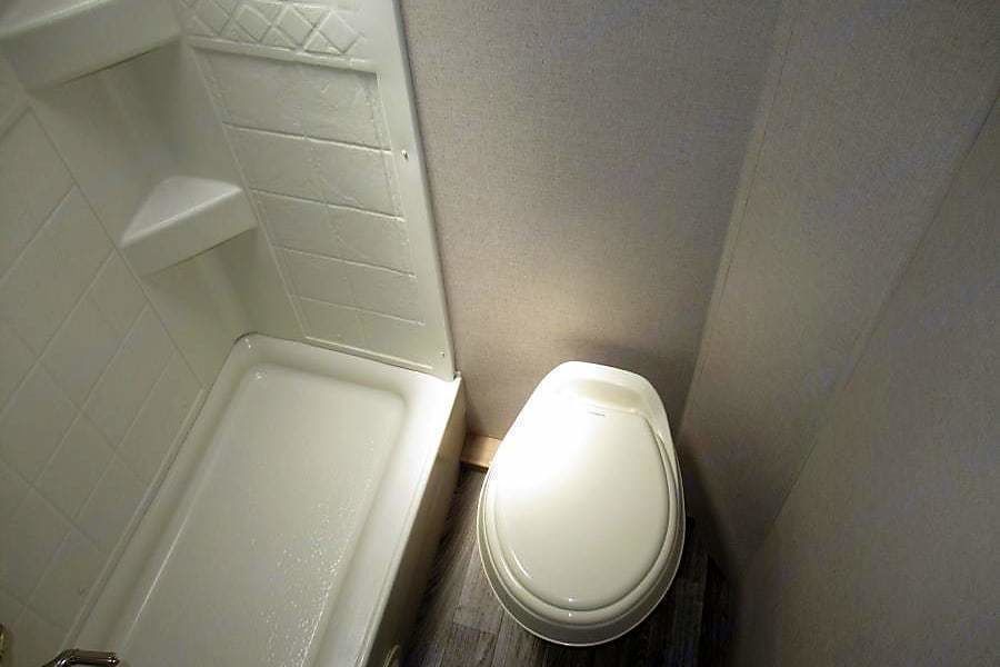 Photo 3 - 2020 Winnebago Travel Trailer rental photo 5